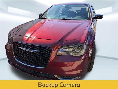 2018 Chrysler 300 Touring