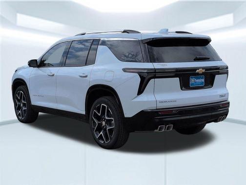 Polar White Tricoat 2026 Chevrolet Traverse High Country