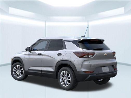 Sterling Gray Metallic 2026 Chevrolet Trailblazer LS