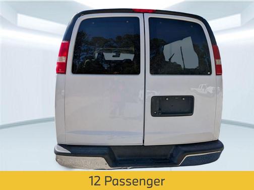 2019 Chevrolet Express 3500 LT