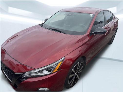 2020 Nissan Altima SR FWD