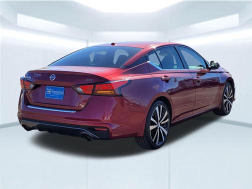 2020 Nissan Altima SR FWD