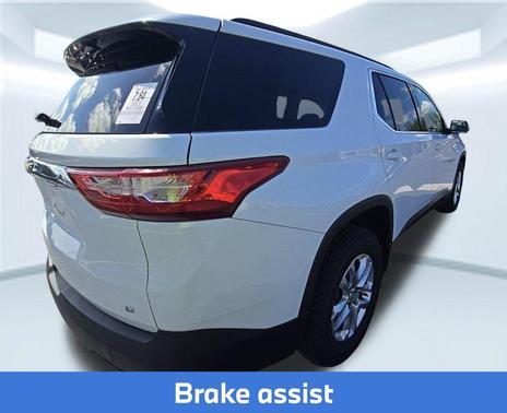 Summit White 2021 Chevrolet Traverse LT Cloth