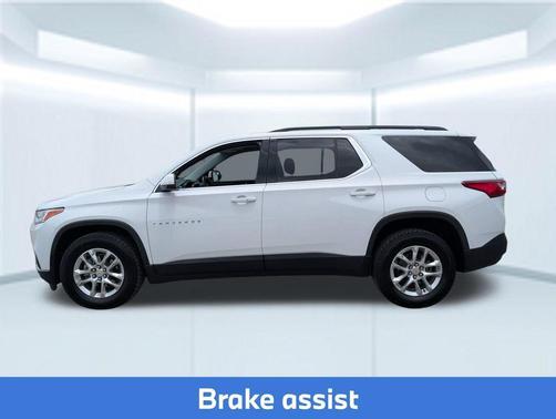 Summit White 2021 Chevrolet Traverse LT Cloth