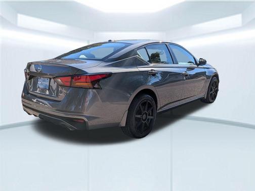 2020 Nissan Altima SR Intelligent AWD