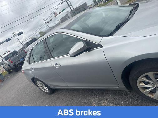 Celestial Silver Metallic 2017 Toyota Camry LE