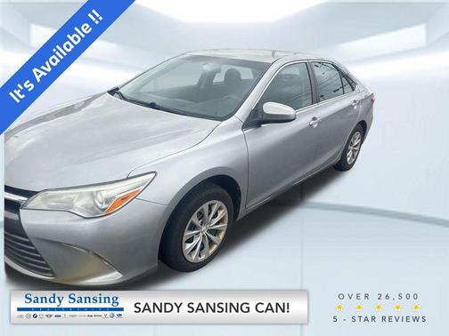 Celestial Silver Metallic 2017 Toyota Camry LE