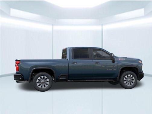 2026 Chevrolet Silverado 2500 Custom