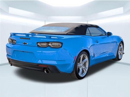 2023 Chevrolet Camaro RWD Convertible LT1