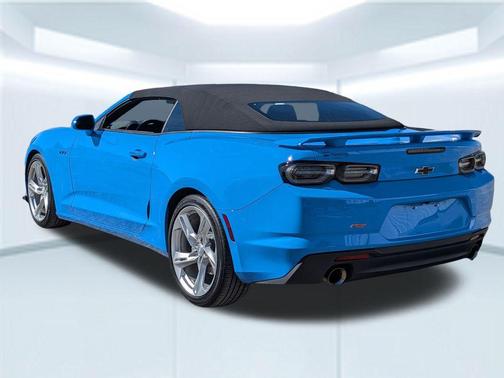 2023 Chevrolet Camaro RWD Convertible LT1
