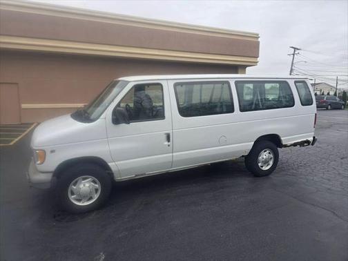 1999 Ford E350 Super Duty XL Wagon