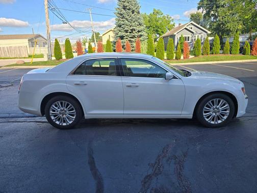 2013 Chrysler 300 S