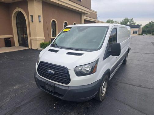 Oxford White 2018 Ford Transit-250 Base
