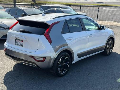 2023 Kia Niro EV Wave