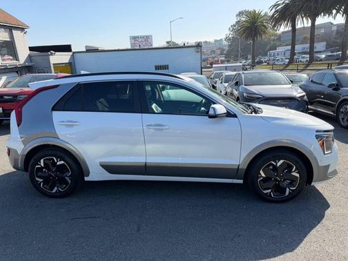 2023 Kia Niro EV Wave