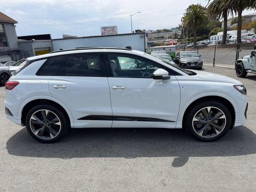 Glacier White Metallic 2024 Audi Q4 e-tron Premium Plus 50 quattro