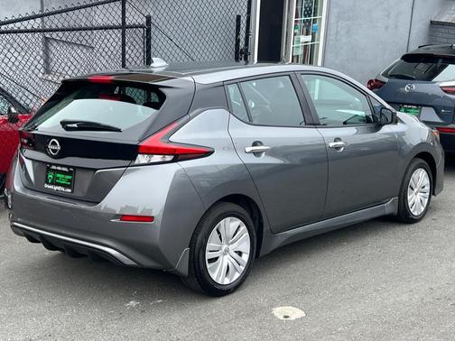 2025 Nissan Leaf S