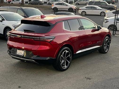 2025 Chevrolet Equinox EV LT