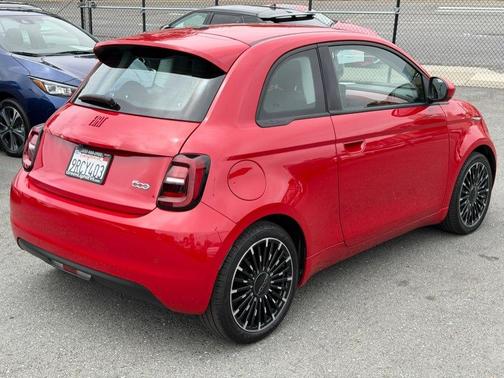 Red by (Red) 2024 FIAT 500e INSPI(RED) FWD