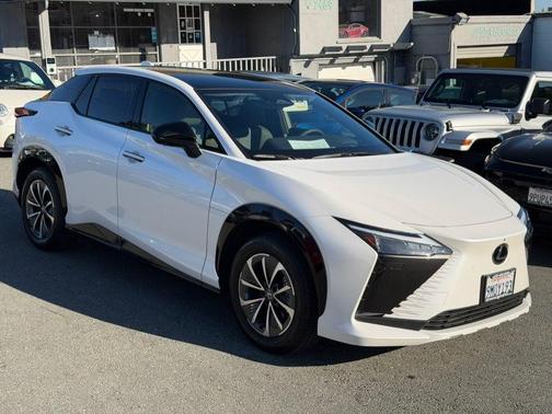 2024 Lexus RZ 300e Premium
