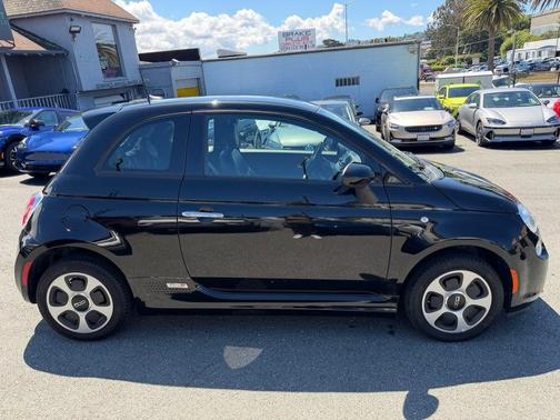 Vesuvio Black Pearl 2019 FIAT 500e Battery Electric
