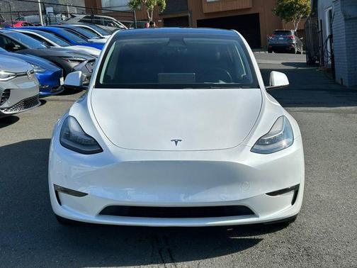 2021 Tesla Model Y Long Range Dual Motor All-Wheel Drive
