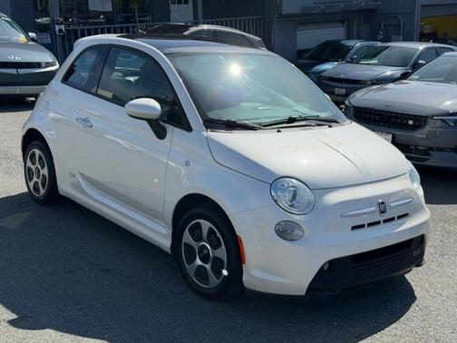2018 FIAT 500e Battery Electric