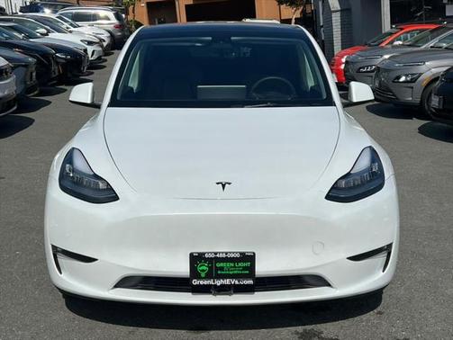 2022 Tesla Model Y Long Range Dual Motor All-Wheel Drive