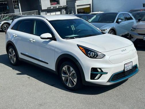 Snow White Pearl 2022 Kia Niro EV S
