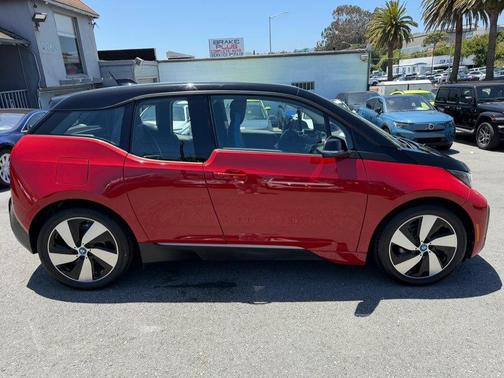Melbourne Red Metallic w/Frozen Gray Accent 2018 BMW i3 94 Ah