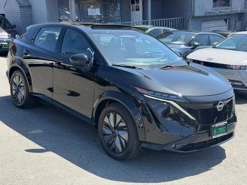 Black Diamond Pearl 2024 Nissan ARIYA PLATINUM+