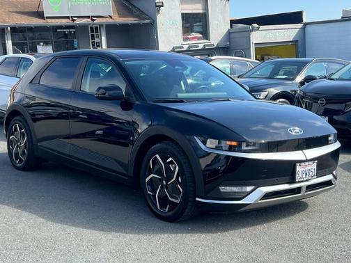 2024 Hyundai IONIQ 5 SEL