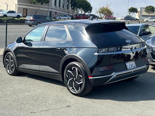 2024 Hyundai IONIQ 5 SEL