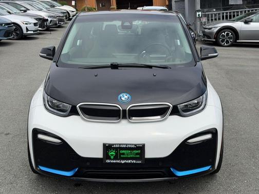 Capparis White w/BMW i Frozen Blue Accent 2019 BMW i3 120 Ah BEV