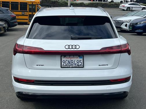 2023 Audi e-tron Premium Plus quattro
