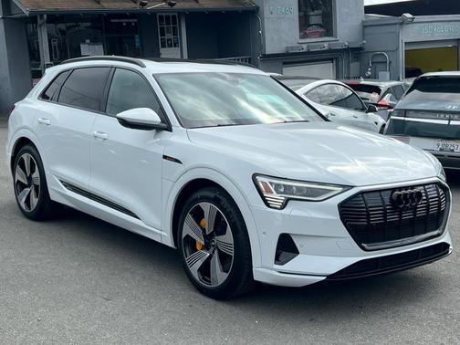 2023 Audi e-tron Premium Plus quattro