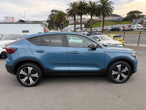 2023 Volvo C40 Recharge Pure Electric Twin Plus