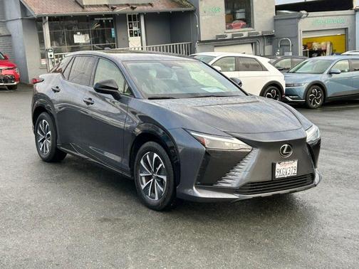 2023 Lexus RZ 450e Premium