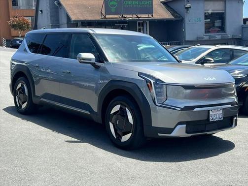 2024 Kia EV9 Light Short Range