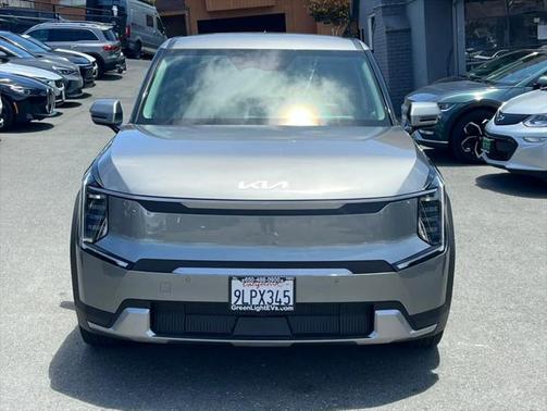 2024 Kia EV9 Light Short Range