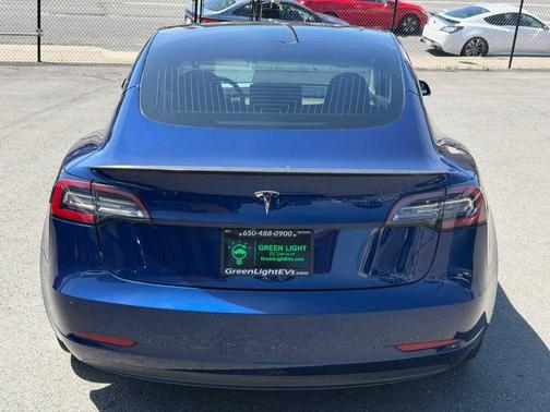 Deep Blue Metallic 2018 Tesla Model 3 Performance