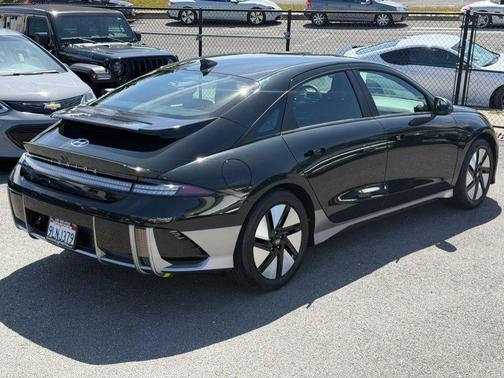 Digital Green 2024 Hyundai IONIQ 6 SE