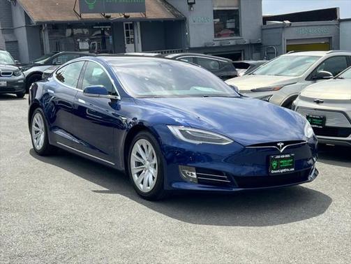 2018 Tesla Model S 75D