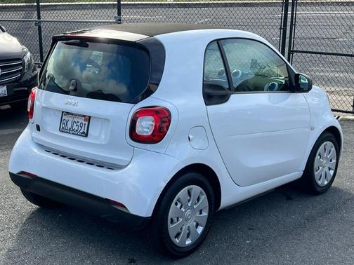 2019 smart EQ ForTwo pure