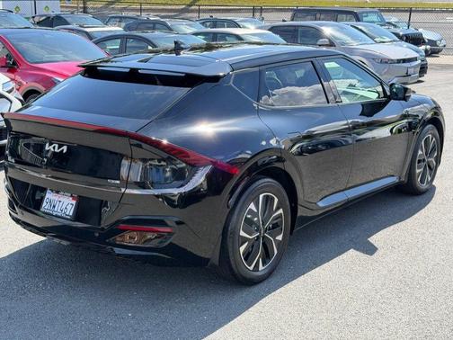 Aurora Black Pearl 2024 Kia EV6 GT-Line