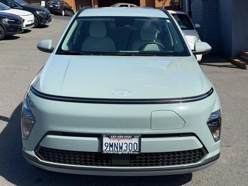 2024 Hyundai KONA EV SEL