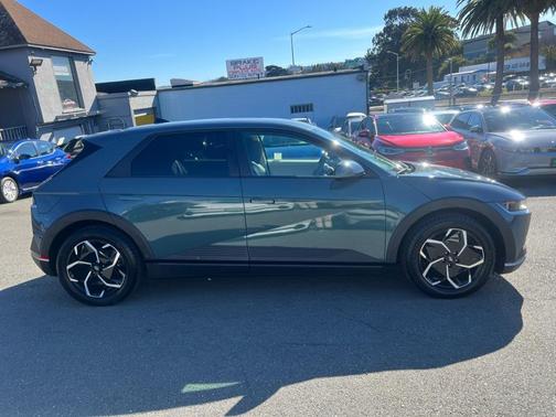 2024 Hyundai IONIQ 5 SEL