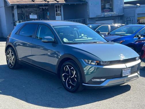 2024 Hyundai IONIQ 5 SEL