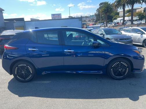 2024 Nissan Leaf SV PLUS