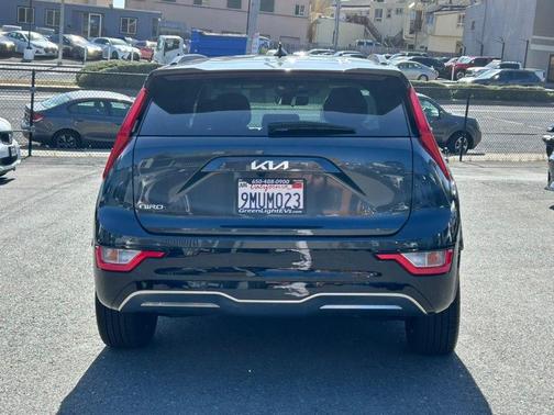 Graphite Gray 2024 Kia Niro EV Wind